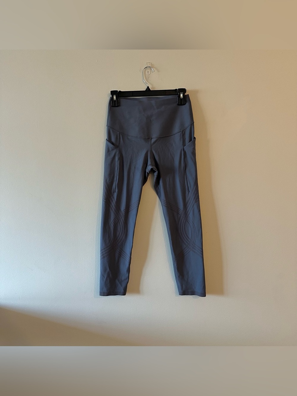 Fanka Body Sculpt Dark Grey Sporty Athletic 7/8 S/M High Rise Compression Pocket